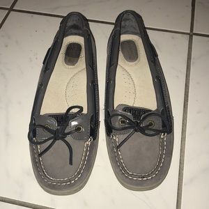 BARELY USED (1-2 times) Women’s SPERRY Top-Siders